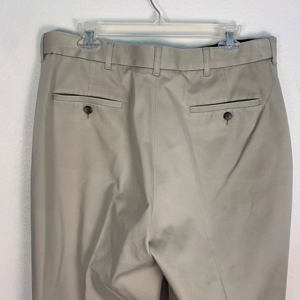Haggar Mens Dress Pants 36x32 Khaki Flat Front Expandable Waist Cotton‎